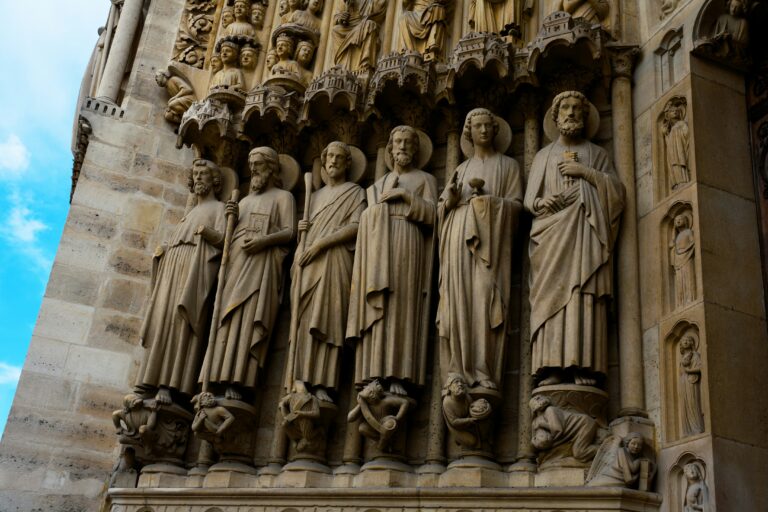 10 Modern Saints Every Family Should Know